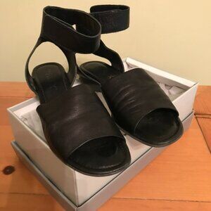 Women's FLEXX Beglad Black Leather Ankle Strap Sandals size 8.5
